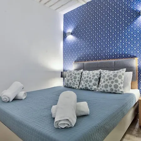 Amazing Penthouse فاليتا